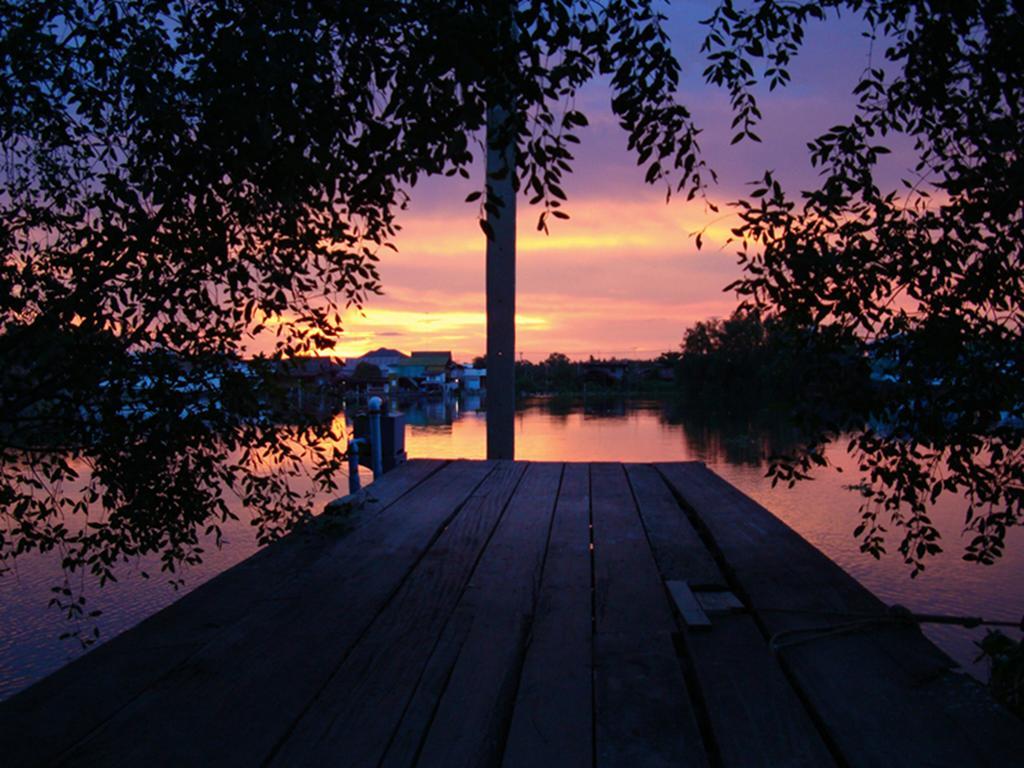 Baan Siriporn Resort - โรงแรมบ้านศิริพร รีสอร์ท Samut Songkhram Exterior foto