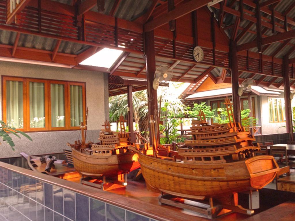 Baan Siriporn Resort - โรงแรมบ้านศิริพร รีสอร์ท Samut Songkhram Exterior foto