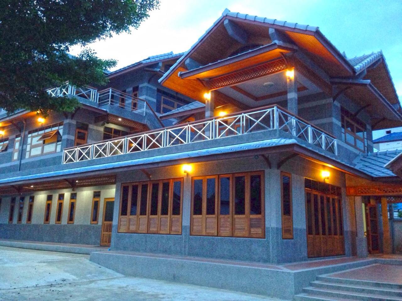 Baan Siriporn Resort - โรงแรมบ้านศิริพร รีสอร์ท Samut Songkhram Exterior foto